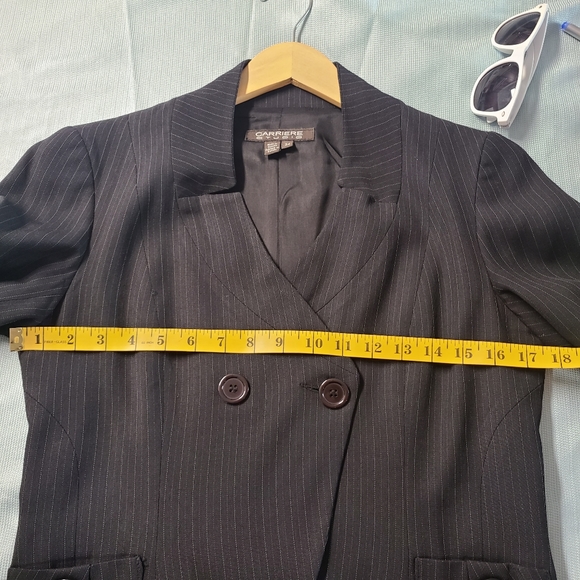 CARRIERE Blazer Black Pinstripe Structured Suit - Picture 9 of 14